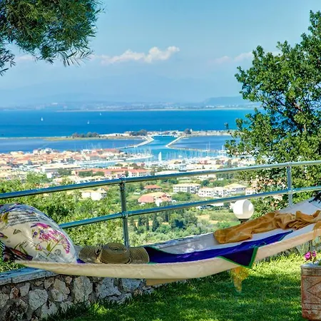 Gatsoulis Villas Вилла *